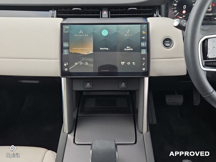 Land Rover Discovery Sport 2025