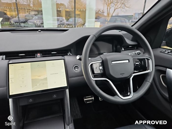 Land Rover Discovery Sport 2025