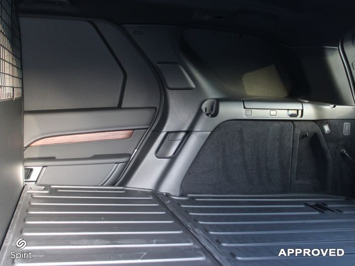 Land Rover Discovery 2026