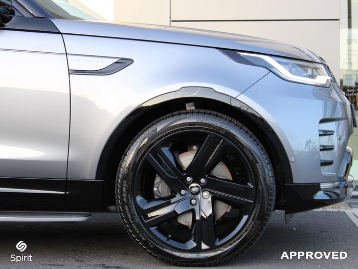 Land Rover Discovery 2026