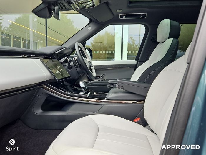 Land Rover Range Rover Sport 2025