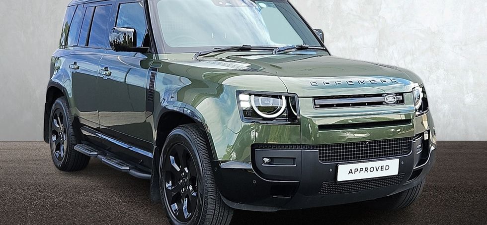 Land Rover Defender 2026