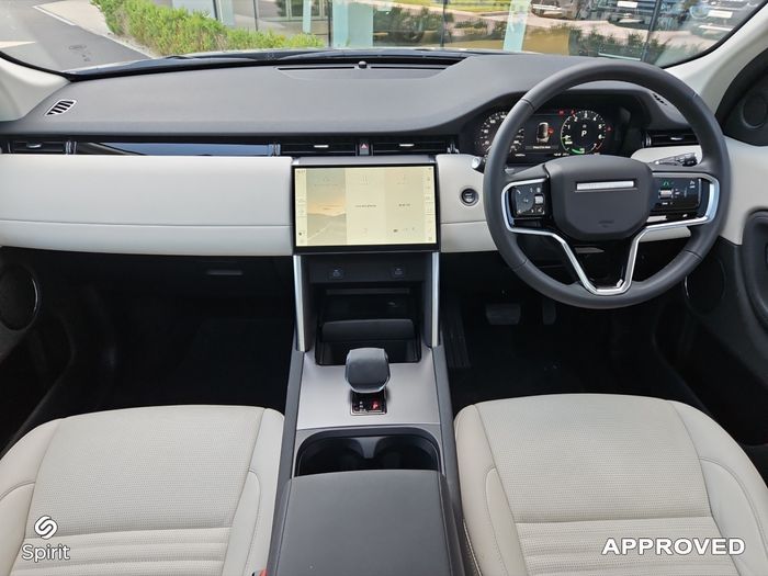 Land Rover Discovery Sport 2025