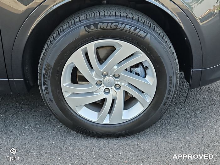 Land Rover Discovery Sport 2025