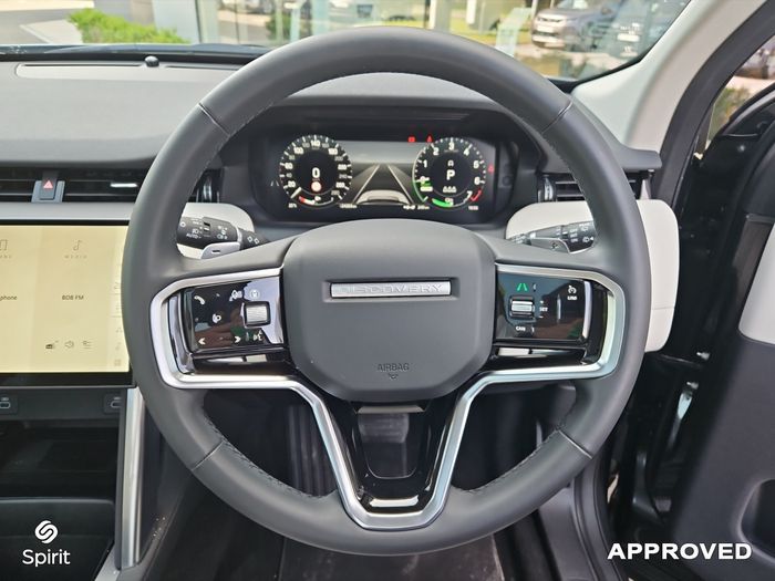 Land Rover Discovery Sport 2025