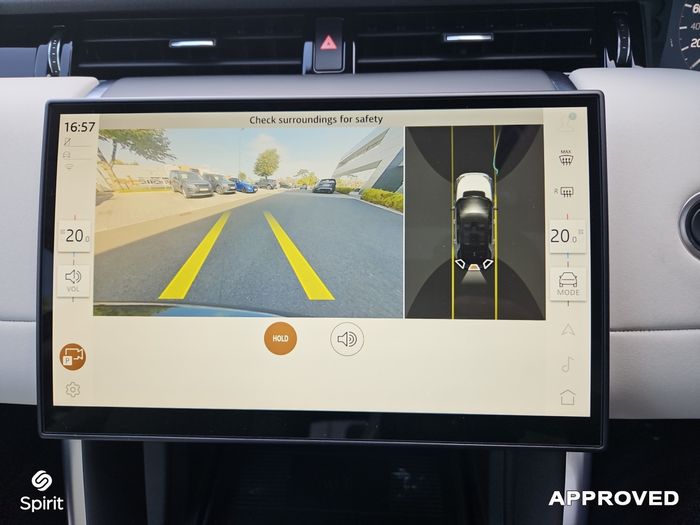 Land Rover Discovery Sport 2025