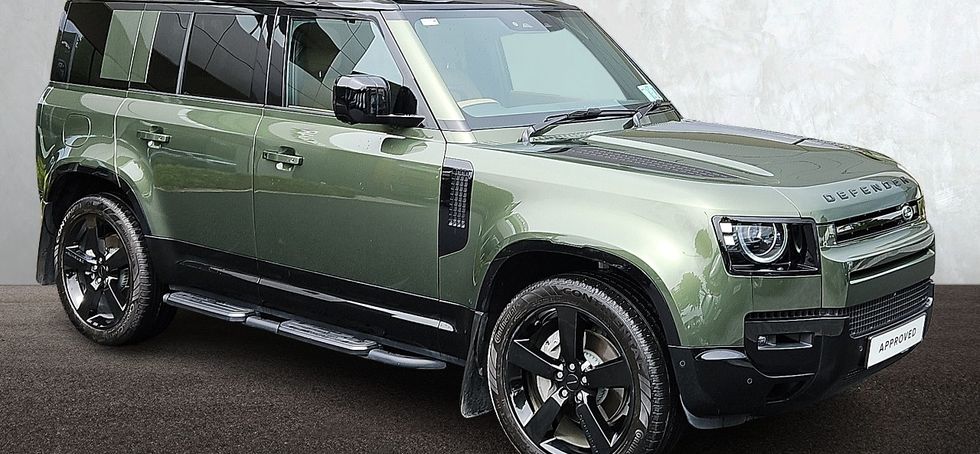 Land Rover Defender 2026