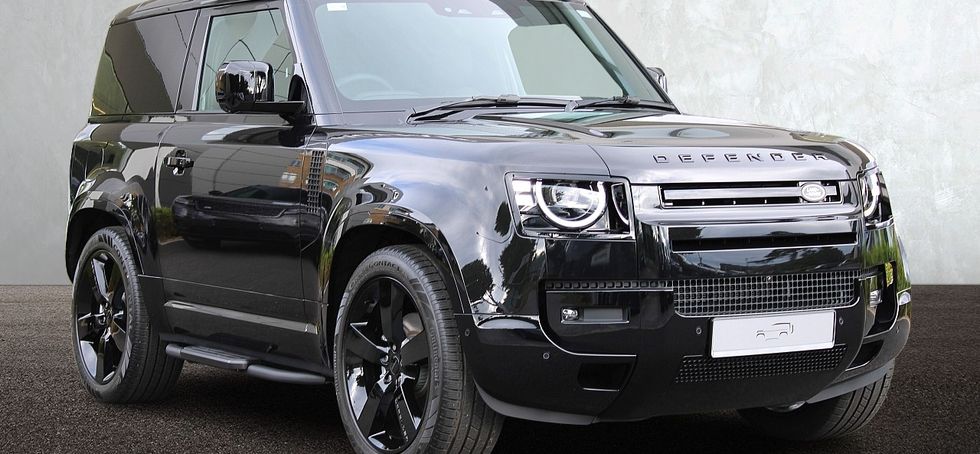 Land Rover Defender 2026