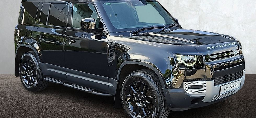 Land Rover Defender 2025