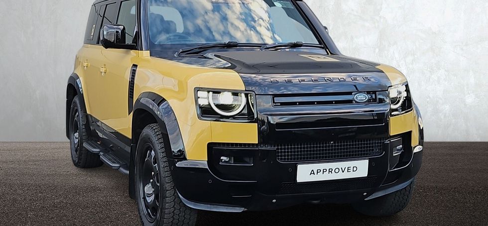 Land Rover Defender 2026