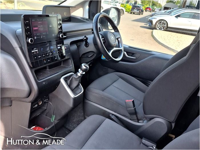 Hyundai Staria 2024