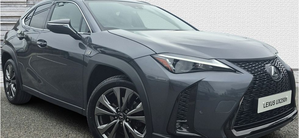 Lexus UX250h 2023