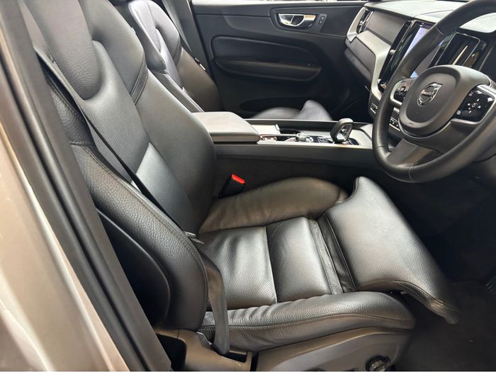 Volvo XC60 2023