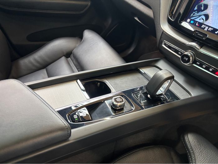 Volvo XC60 2023