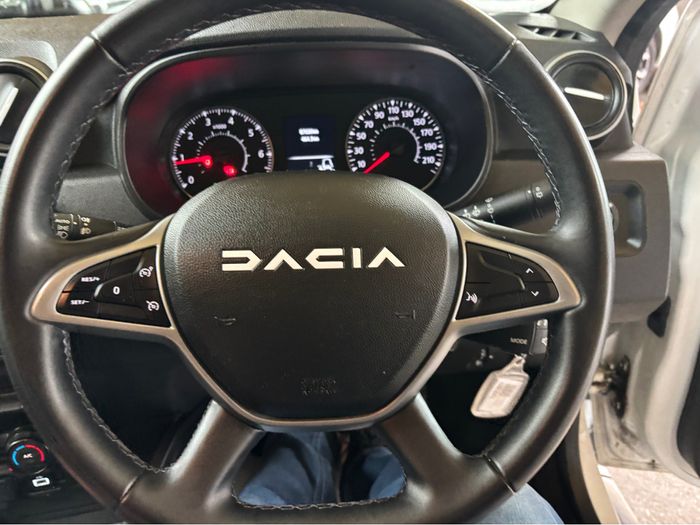 Dacia Duster 2023
