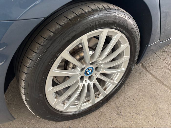 BMW 5 Series 2023