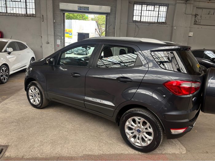 Ford EcoSport 2015