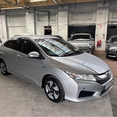 Honda Grace 2017