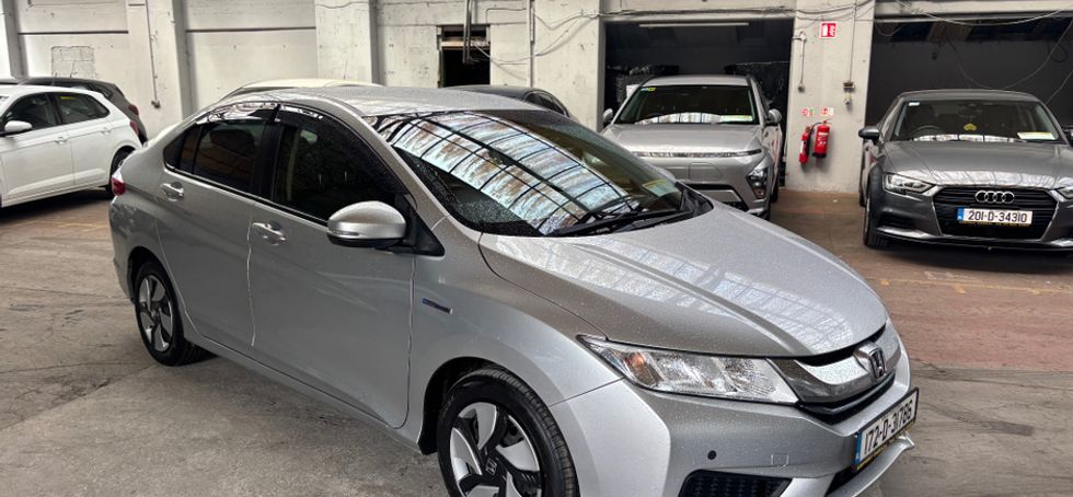 Honda Grace 2017