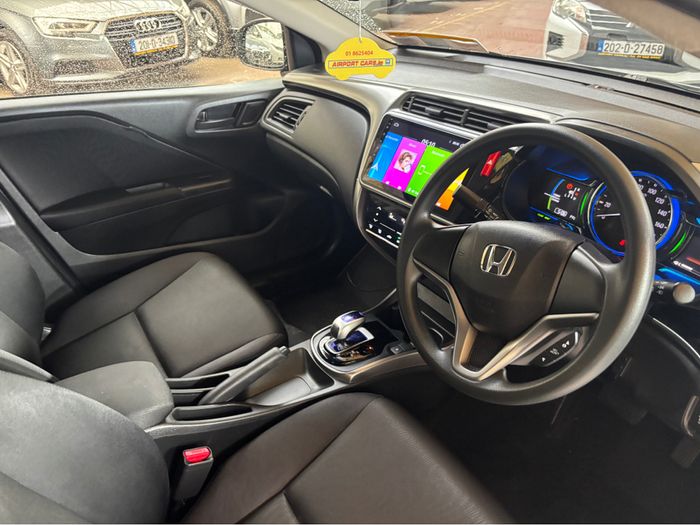 Honda Grace 2017