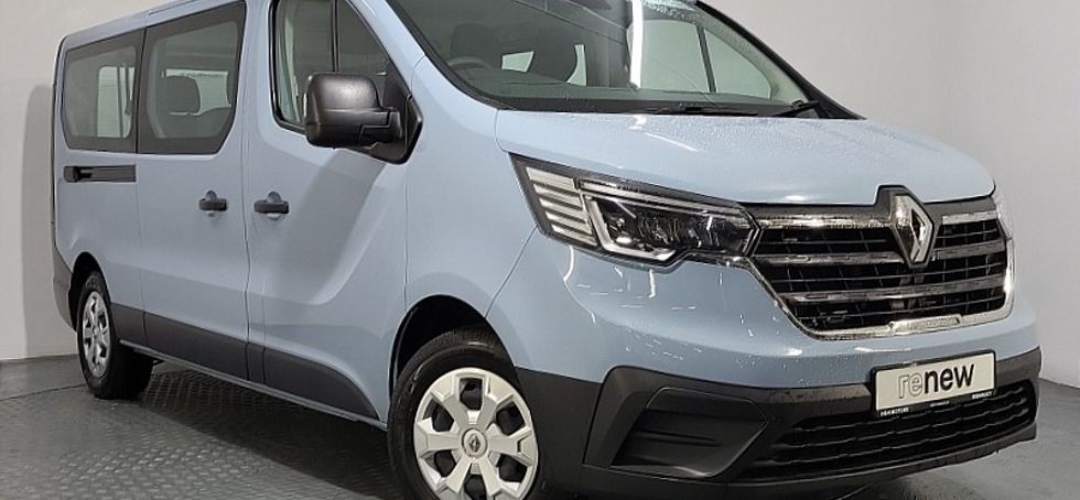 Renault Trafic Passenger 2023