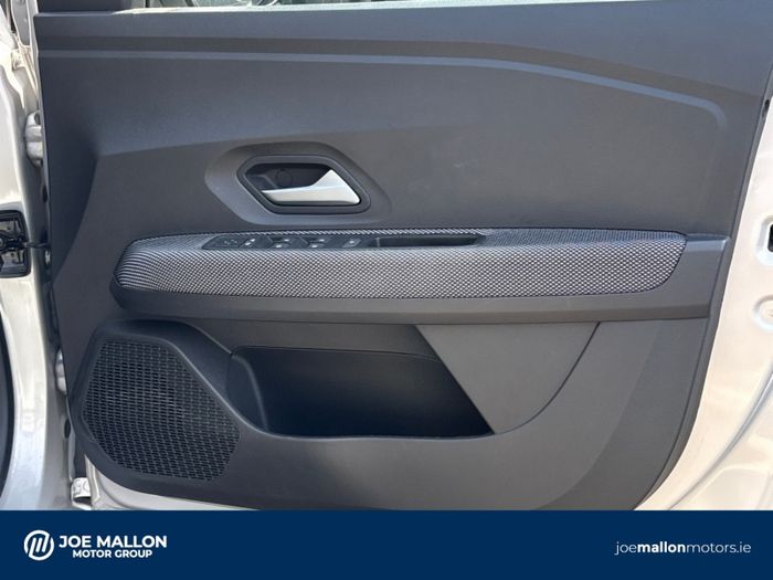 Dacia Sandero 2023