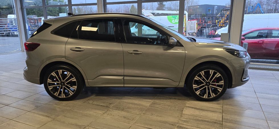Ford Kuga 2025