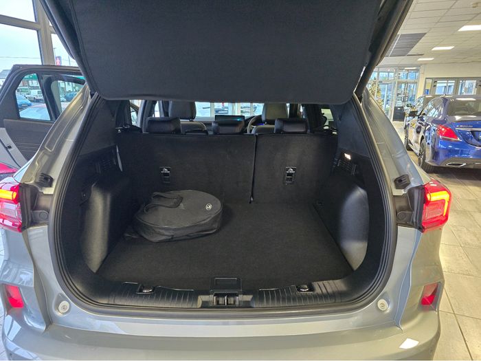 Ford Kuga 2025