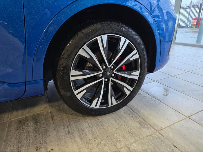 Ford Kuga 2025