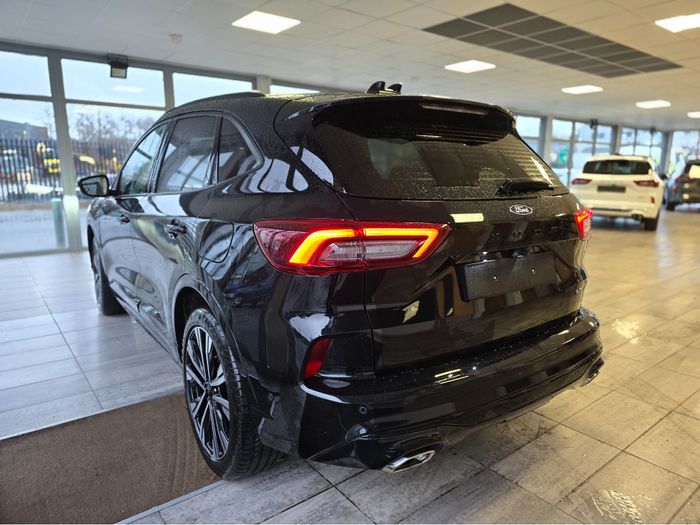 Ford Kuga 2025