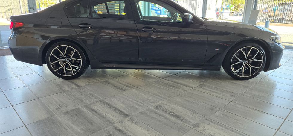 BMW 5 Series 2022
