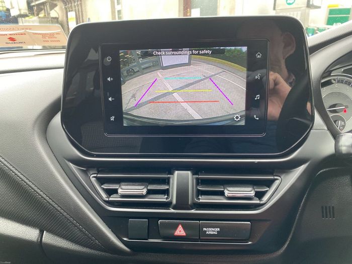 Suzuki S-CROSS 2023