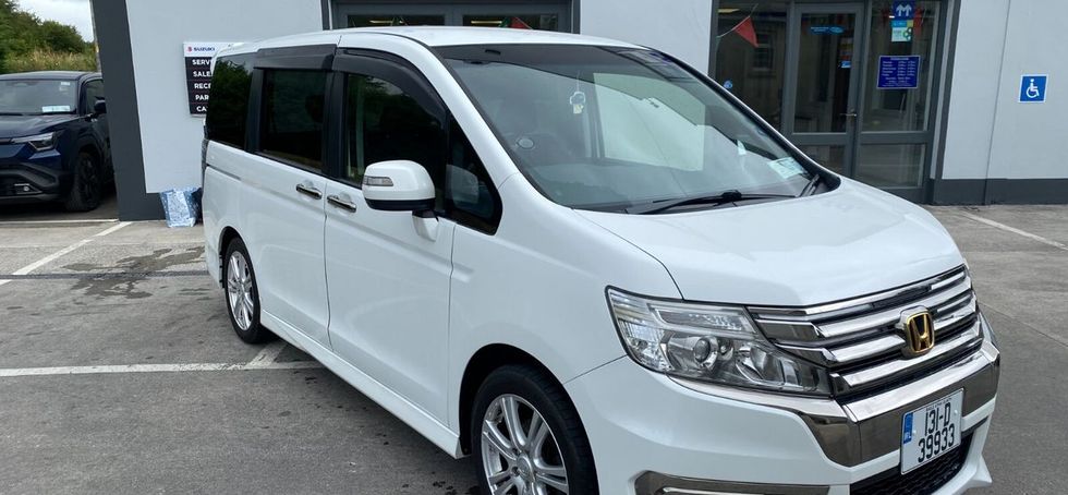Honda Stepwagon 2013