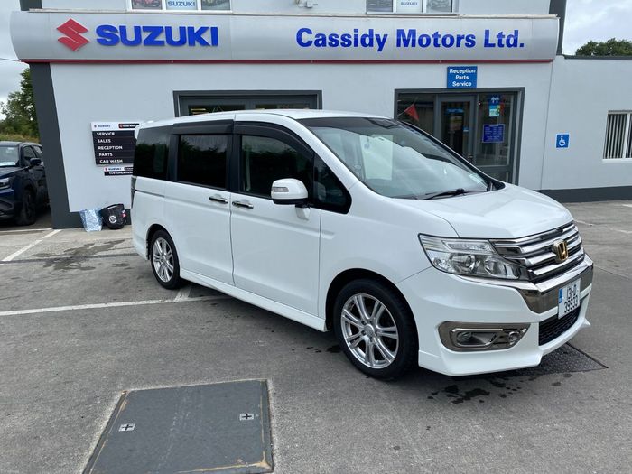 Honda Stepwagon 2013