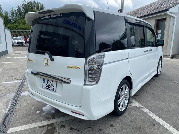 Honda Stepwagon 2013