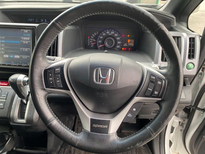 Honda Stepwagon 2013