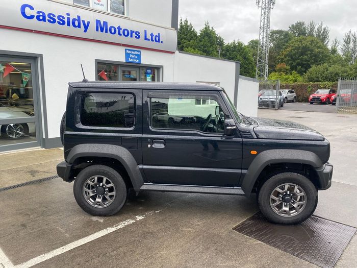 Suzuki Jimny 2025