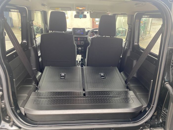 Suzuki Jimny 2025