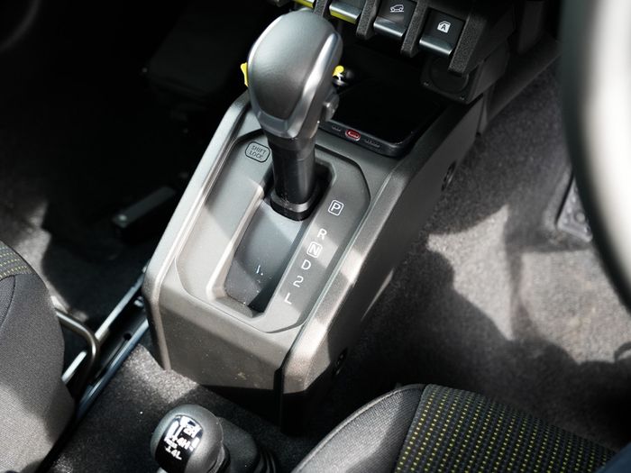 Suzuki Jimny 2025