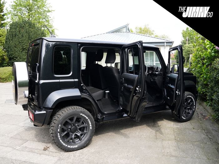 Suzuki Jimny 2025