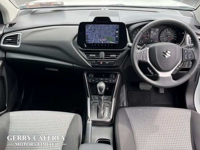 Suzuki S-CROSS 2025