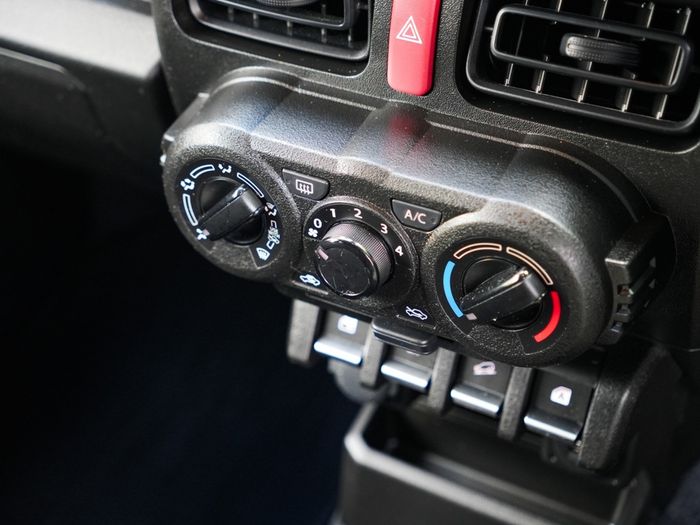 Suzuki Jimny 2024