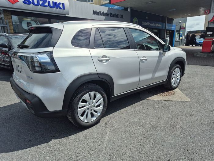 Suzuki S-CROSS 2026