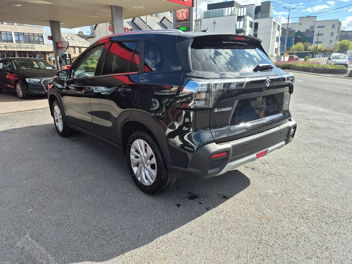 Suzuki S-CROSS 2026