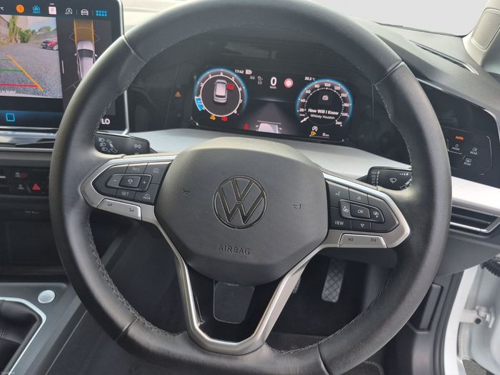 Volkswagen Golf 2025