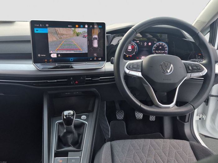 Volkswagen Golf 2025