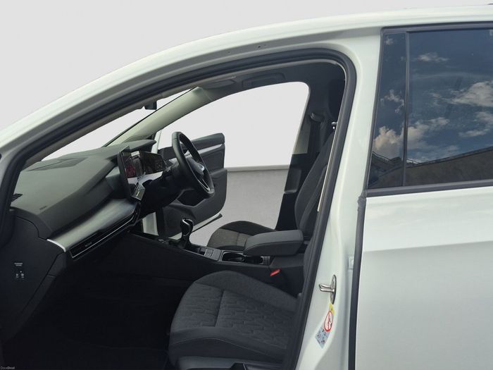 Volkswagen Golf 2025