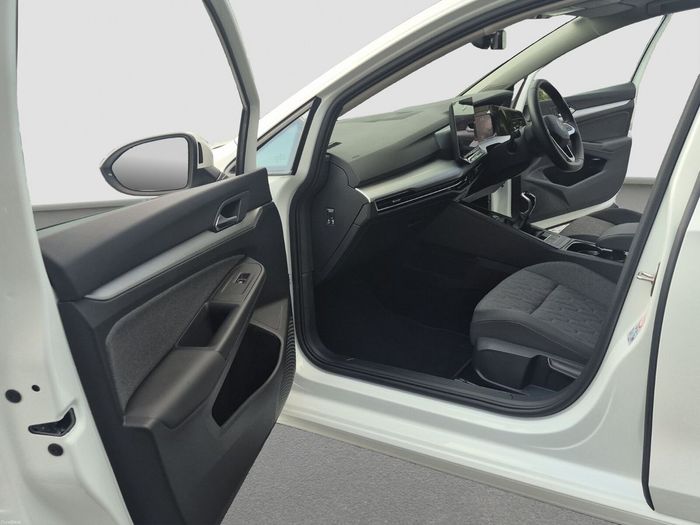 Volkswagen Golf 2025