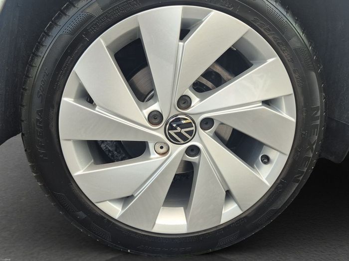 Volkswagen Golf 2025