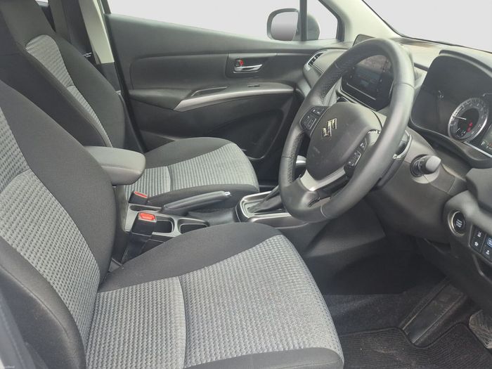 Suzuki SX4 2025
